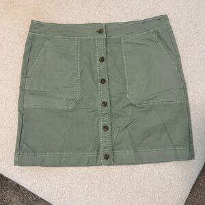 Vineyard Vines Green Utility Button-Front Skirt – Size 12 NWT